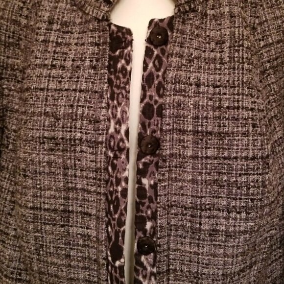 Tahari Woman blazer (14) EUC - Picture 6 of 9